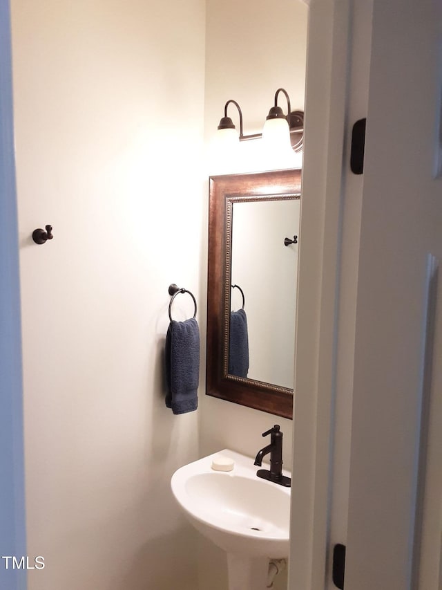 8600 Colville Ct, Raleigh, NC 27617 - photo 14