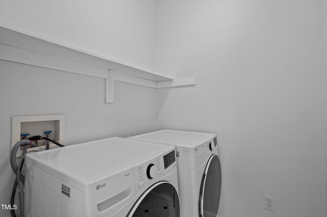8 Summertime Ct, Durham, NC 27707 - laundry area featuring washing machine and dryer