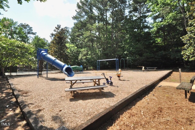 80 Stoneridge Rd, Durham, NC 27705 - view of community play area