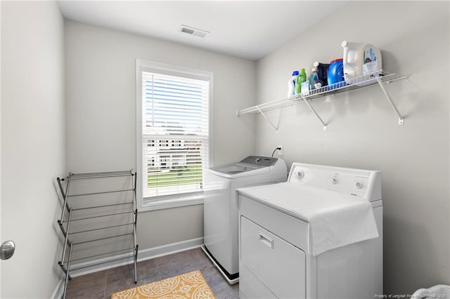 3902 Standardbred Dr, Hope Mills, NC 28348 - laundry room featuring independent washer and dryer and baseboards