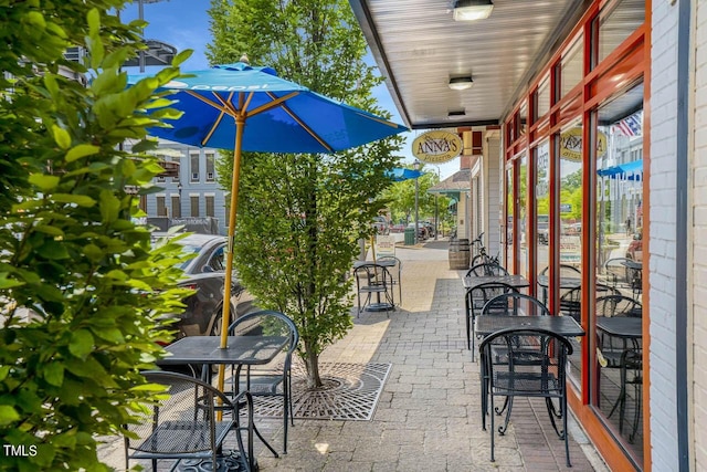 124 Sugar Run Dr Unit 11, Fuquay Varina, NC 27526 - view of patio
