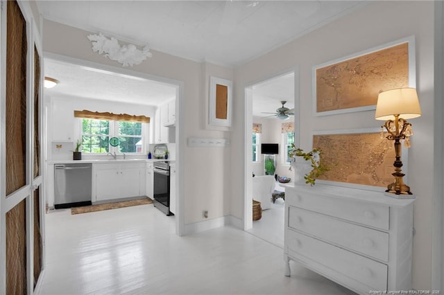 92 Nathan Dudley Rd, Clinton, NC 28328 - hall with ornamental molding and baseboards