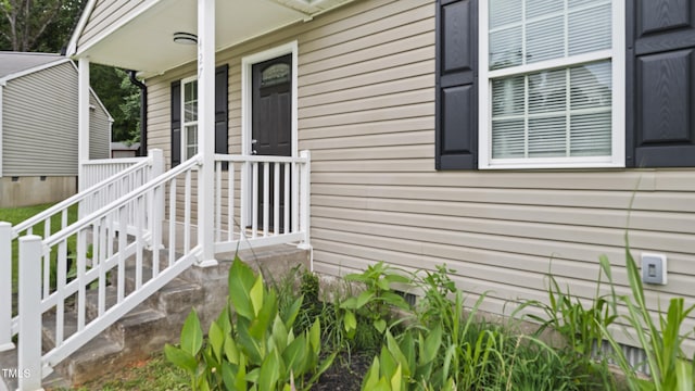 427 Elm Ct, Burlington, NC 27217 - view of home's exterior featuring covered porch