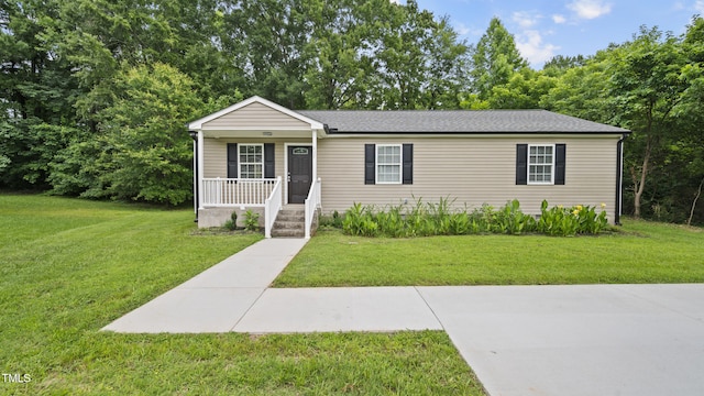 427 Elm Ct, Burlington, NC 27217 - view of front facade featuring a porch, a front yard, and roof with shingles