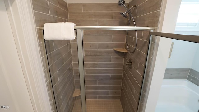 966 Airedale Trl, Garner, NC 27529 - full bath featuring a stall shower and a bath