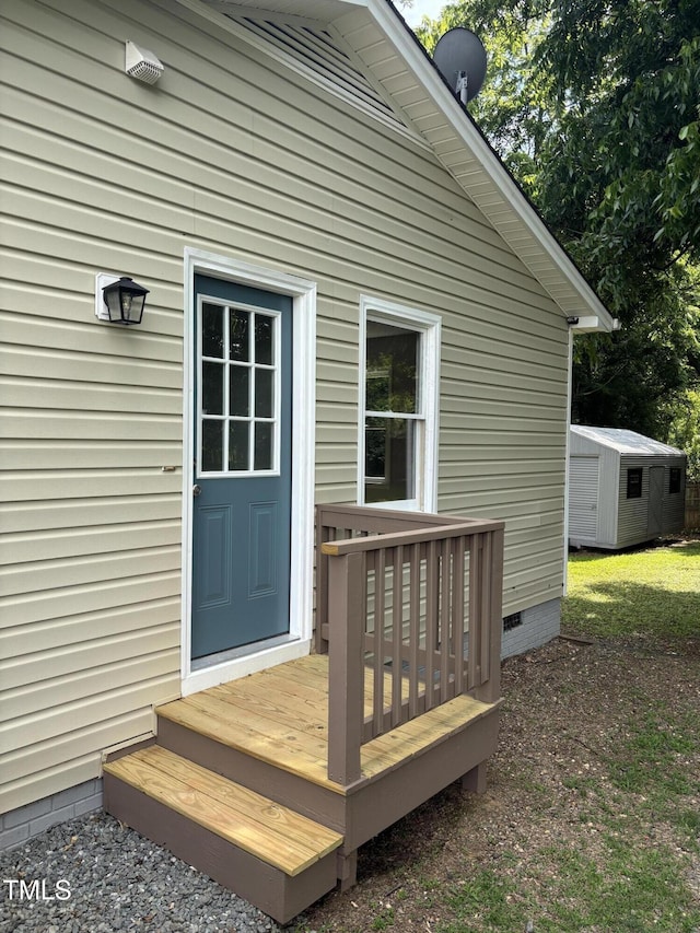 510 N St, Graham, NC 27253 - property entrance with crawl space