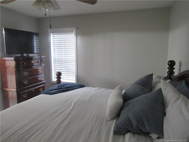 2734 Sunnybrook Dr, Sanford, NC 27330 - photo 15