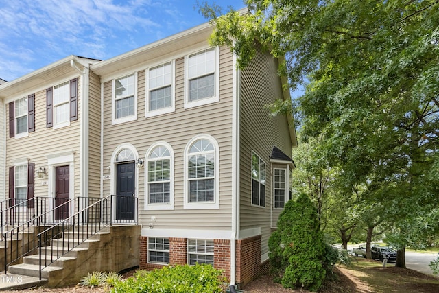 5545 Crabtree Park Ct, Raleigh, NC 27612 - view of multi unit property