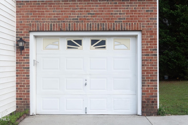 5200 Fieldwood Ct, Raleigh, NC 27616 - garage with driveway