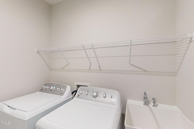 2735 Hunter Woods Dr # 571, Apex, NC 27502 - laundry area featuring washer and clothes dryer