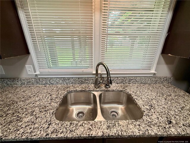 829 Dandridge Dr, Fayetteville, NC 28303 - photo 16