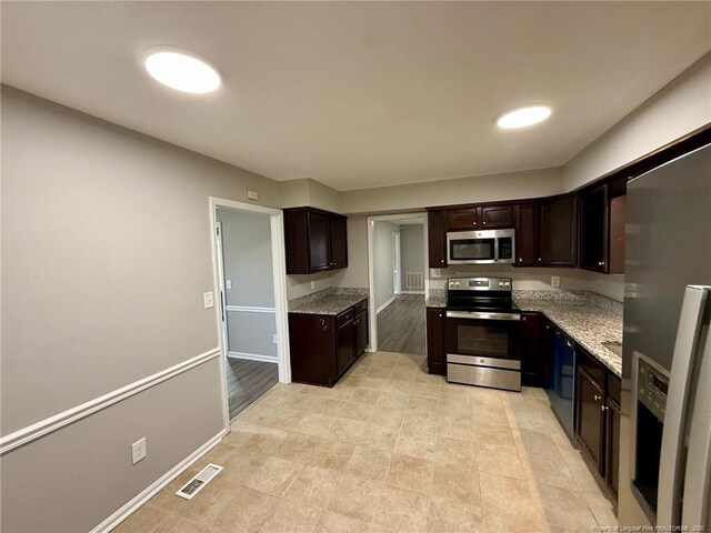 829 Dandridge Dr, Fayetteville, NC 28303 - photo 17