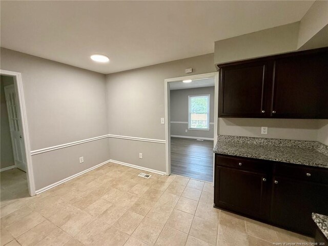 829 Dandridge Dr, Fayetteville, NC 28303 - photo 18