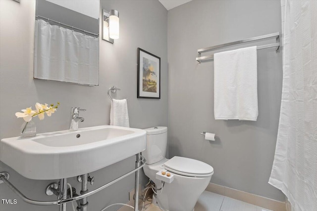 1403 Meadow Ln, Chapel Hill, NC 27516 - full bathroom featuring toilet and tile patterned flooring