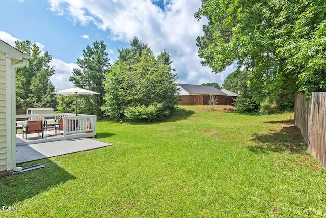 611 Quartz Dr, Durham, NC 27703 - view of yard featuring a patio