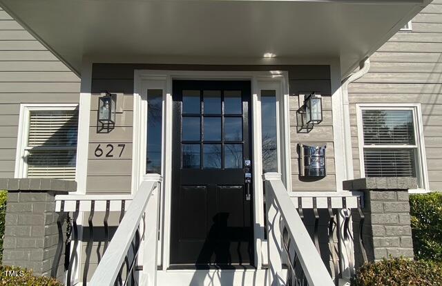 627 New Rd, Raleigh, NC 27608 - entrance to property