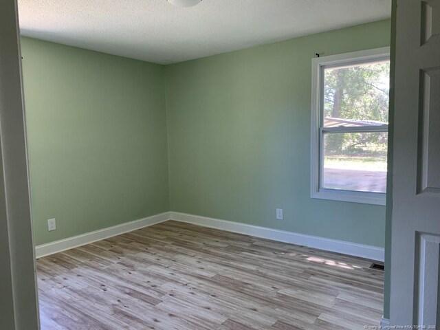 1002 Able St, Elizabethtown, NC 28337 - photo 6
