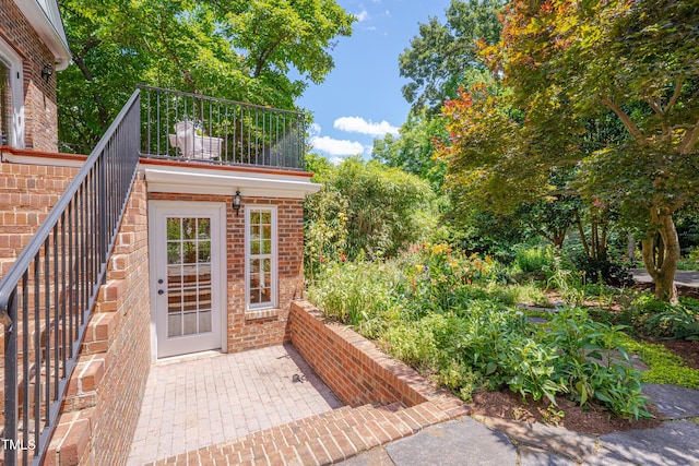 1007 W Markham Ave, Durham, NC 27701 - view of patio / terrace