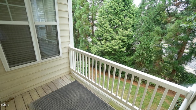 5916 Longeria Ct, Raleigh, NC 27612 - view of balcony