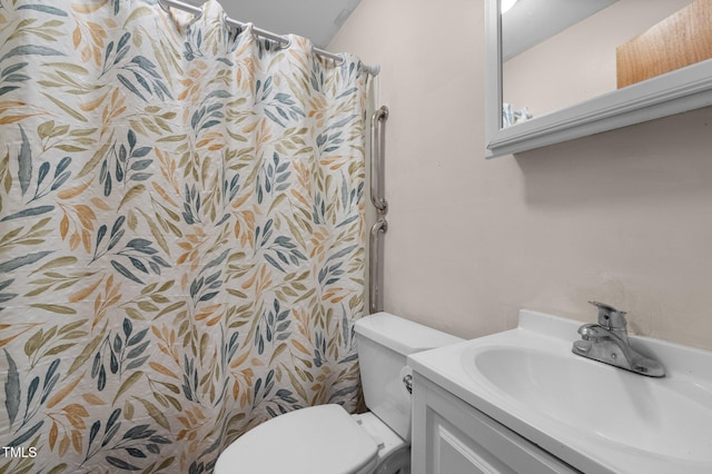 110 Starlite Dr, Carrboro, NC 27510 - bathroom with a shower with curtain and vanity