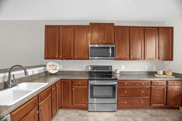 1076 Kelso Ln, Burlington, NC 27215 - photo 5