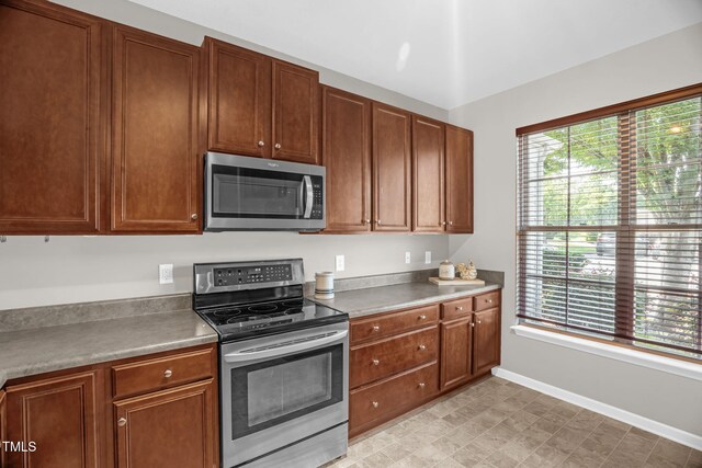 1076 Kelso Ln, Burlington, NC 27215 - photo 6