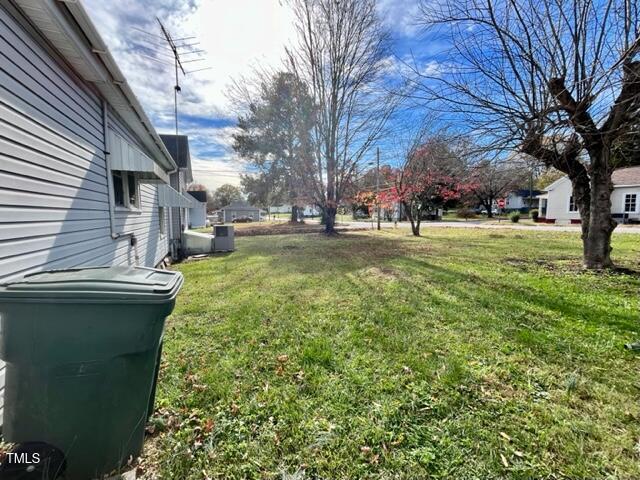 1403 Maryland Ave, Eden, NC 27288 - photo 9