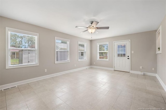 325 Hamilton St, Fayetteville, NC 28301 - unfurnished room with ceiling fan and plenty of natural light