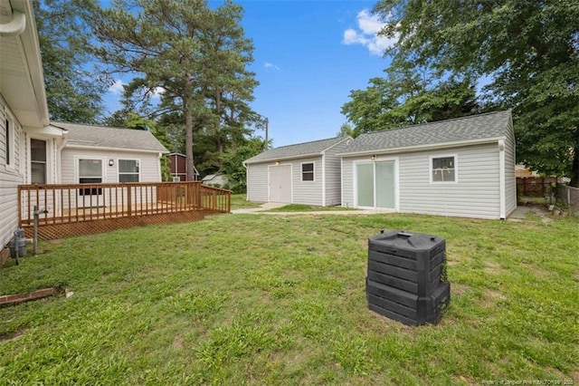 325 Hamilton St, Fayetteville, NC 28301 - view of green lawn featuring a wooden deck