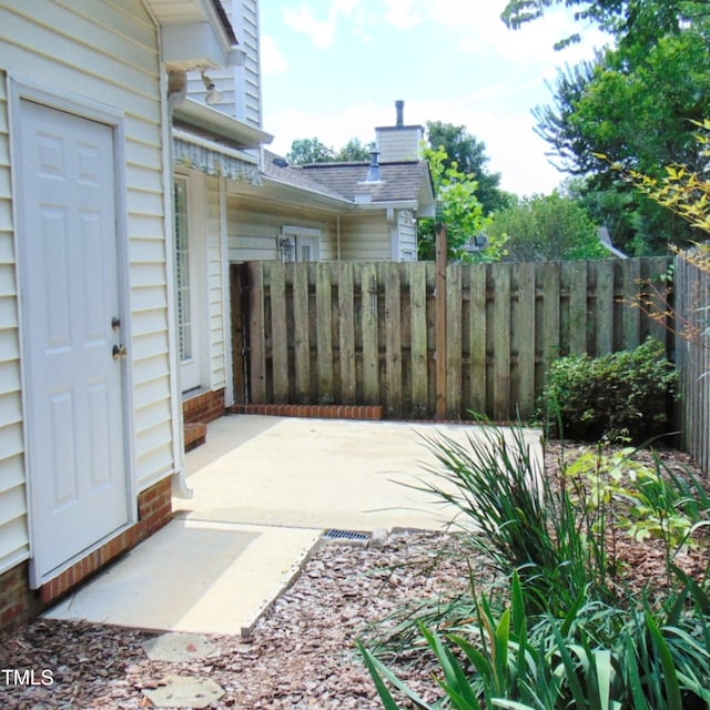 106 Knight Ct, Graham, NC 27253 - view of patio / terrace