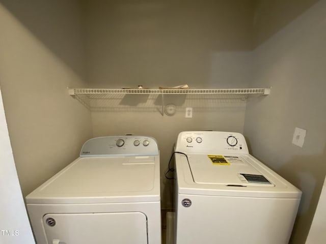 545 Writers Way, Morrisville, NC 27560 - laundry room with washing machine and clothes dryer