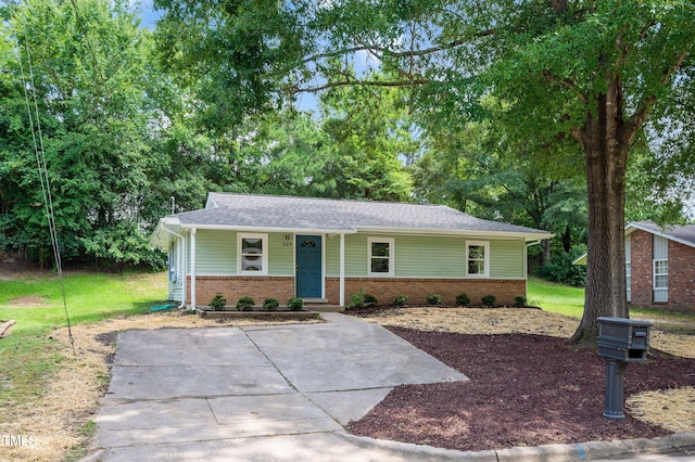529 Solar Dr, Raleigh, NC 27610 - photo 2