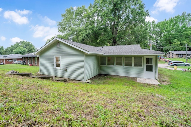 529 Solar Dr, Raleigh, NC 27610 - photo 3