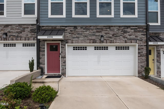 2006 Leo Dr, Apex, NC 27502 - photo 2