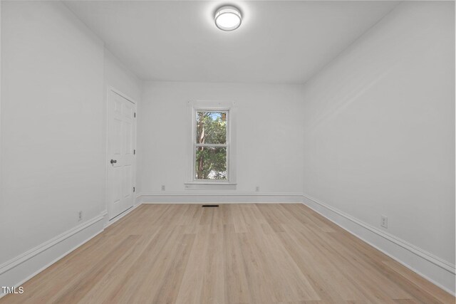 347 W Trade St, Burlington, NC 27217 - photo 13