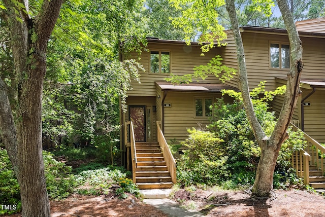 113 Twisted Oak Pl, Durham, NC 27705 - multi unit property with stairs