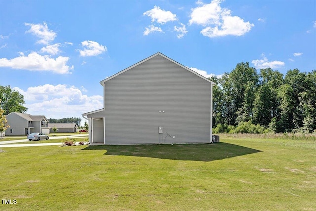154 Taverners Ln, Angier, NC 27501 - view of side of property featuring a lawn