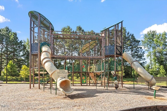 154 Taverners Ln, Angier, NC 27501 - view of community play area