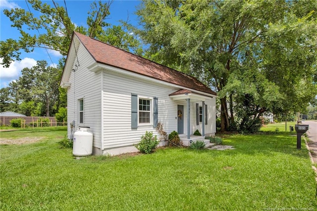 185 N Fayetteville St, Parkton, NC 28371 - photo 3