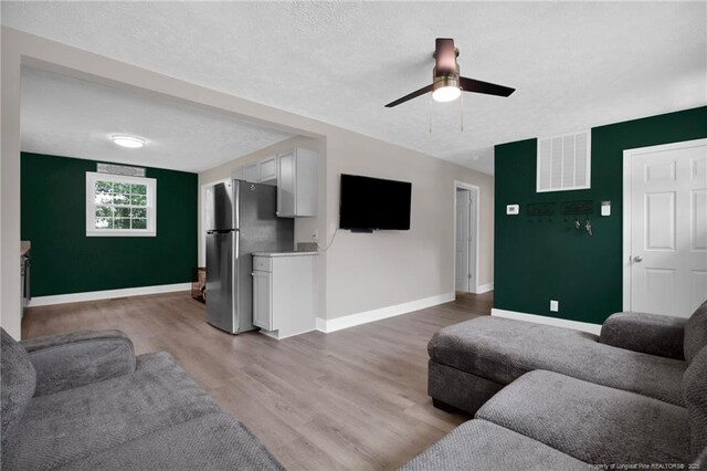 185 N Fayetteville St, Parkton, NC 28371 - photo 9