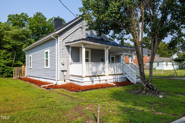 315 Giddens St, Clinton, NC 28328 - photo 1