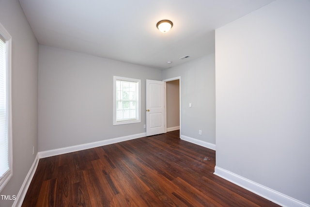 315 Giddens St, Clinton, NC 28328 - photo 10