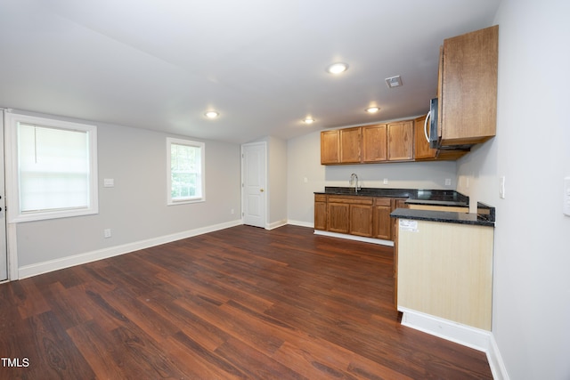 315 Giddens St, Clinton, NC 28328 - photo 14