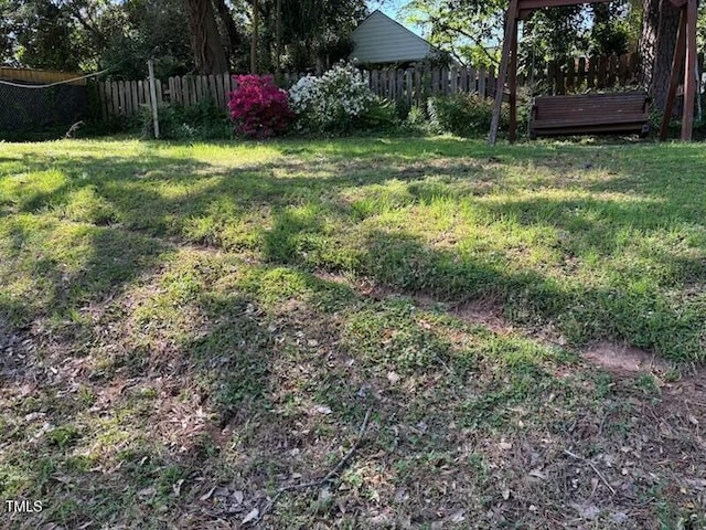 2705 Royster St, Raleigh, NC 27608 - view of yard