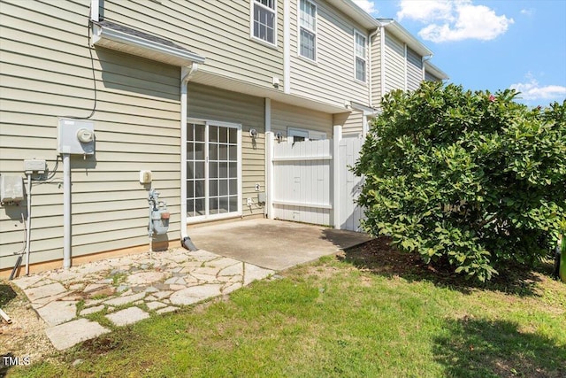 8326 Glenwood Springs Ct, Raleigh, NC 27616 - property entrance with a patio area