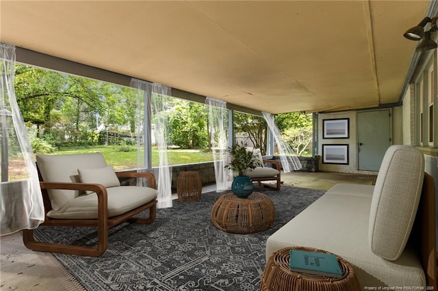 1905 Mcgougan Rd, Fayetteville, NC 28303 - view of sunroom / solarium