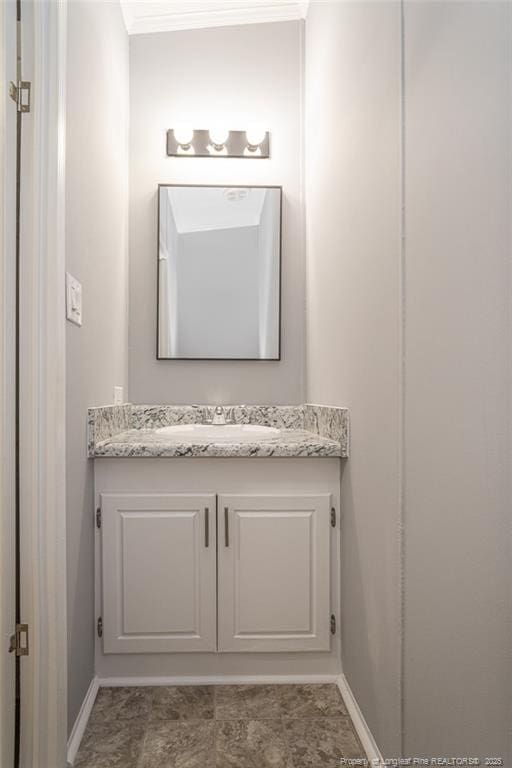 2990 Aberdeen Rd, Raeford, NC 28376 - detailed view of a sink and ornamental molding