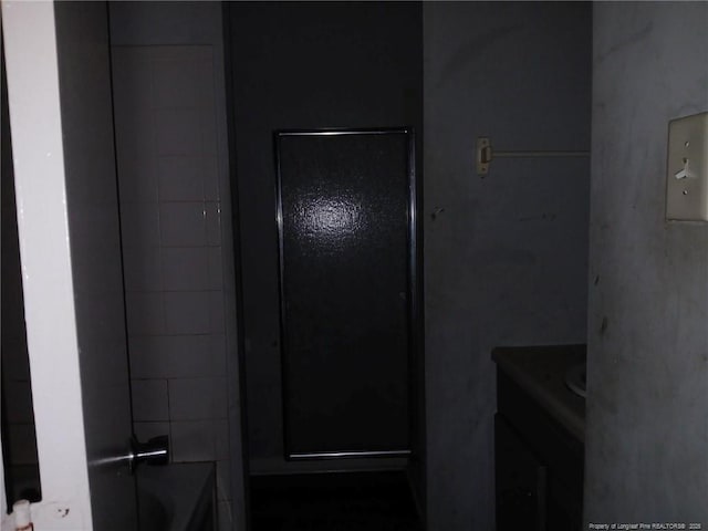 4627 Cheltenham Rd, Fayetteville, NC 28304 - bathroom with vanity