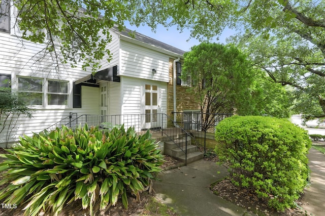 1904 Smallwood Dr, Raleigh, NC 27605 - doorway to property