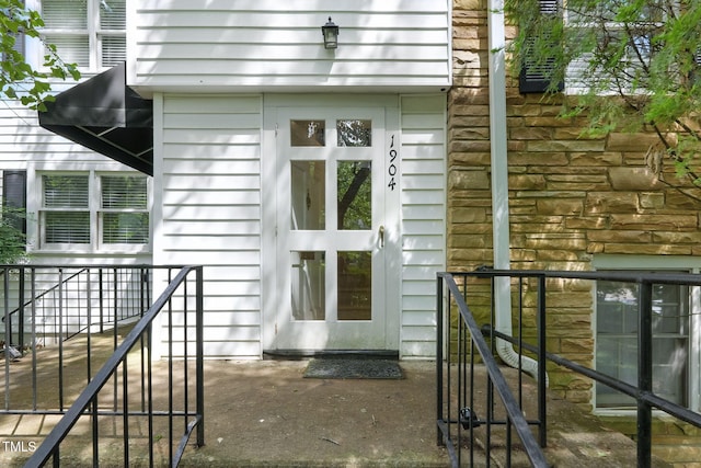 1904 Smallwood Dr, Raleigh, NC 27605 - entrance to property with stone siding